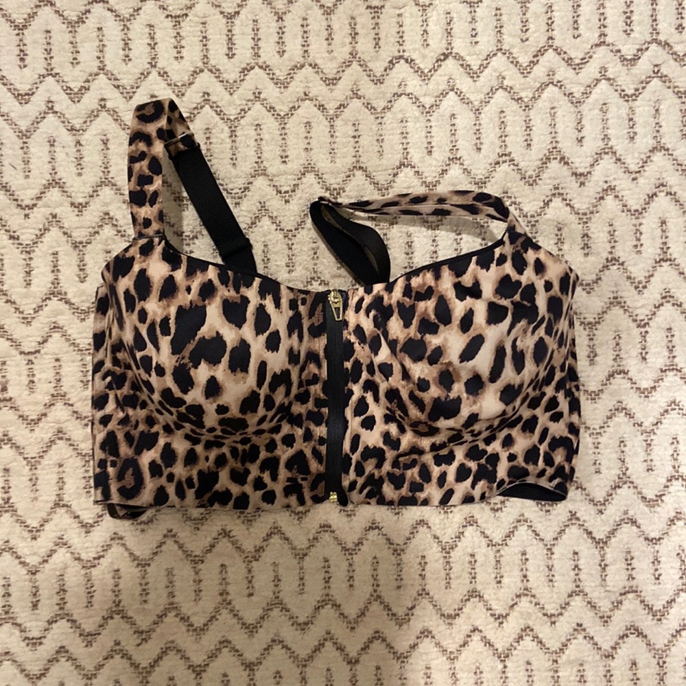 Victoria secret sports bra